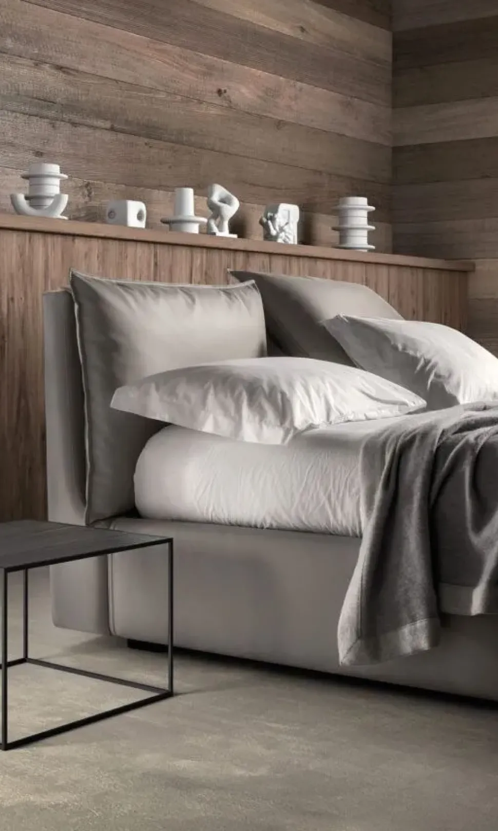 Letto matrimoniale con giroletto Quiet Samoa a prezzo ribassato