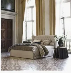 Letto matrimoniale con giroletto Tommy a prezzo riservato