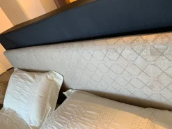 Letto matrimoniale con piedini Maia Moretti compact giorno notte a prezzo ribassato