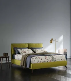 Letto matrimoniale con piedini Nisida at Md work a prezzo ribassato