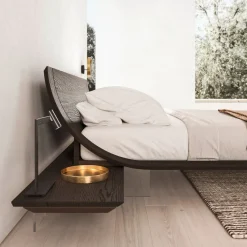 Letto matrimoniale con piedini Aqua Presotto a prezzo ribassato