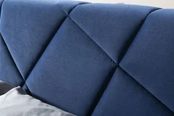 Letto matrimoniale con piedini Chiara con rete di struttura a prezzo riservato