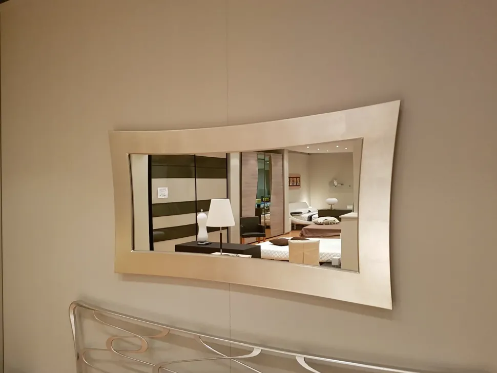 Letto matrimoniale con piedini Venice Ciacci a prezzo scontato