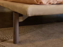 Letto matrimoniale con piedini Cayman outlet Diotti.com a prezzo scontato