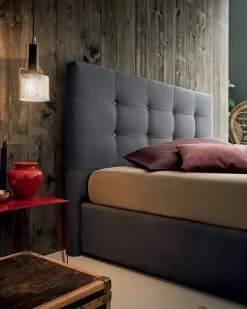 Letto matrimoniale Dennis Felis con un ribasso del 36%