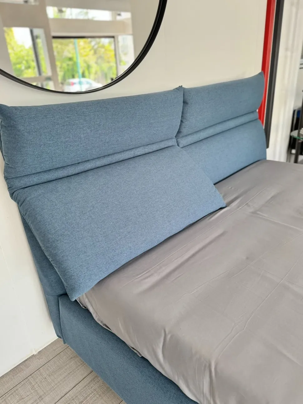 Letto matrimoniale design Linus Rosini a prezzo ribassato