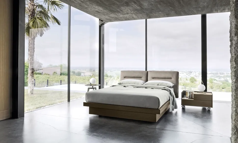 Letto matrimoniale design Milo Sangiacomo a prezzo scontato