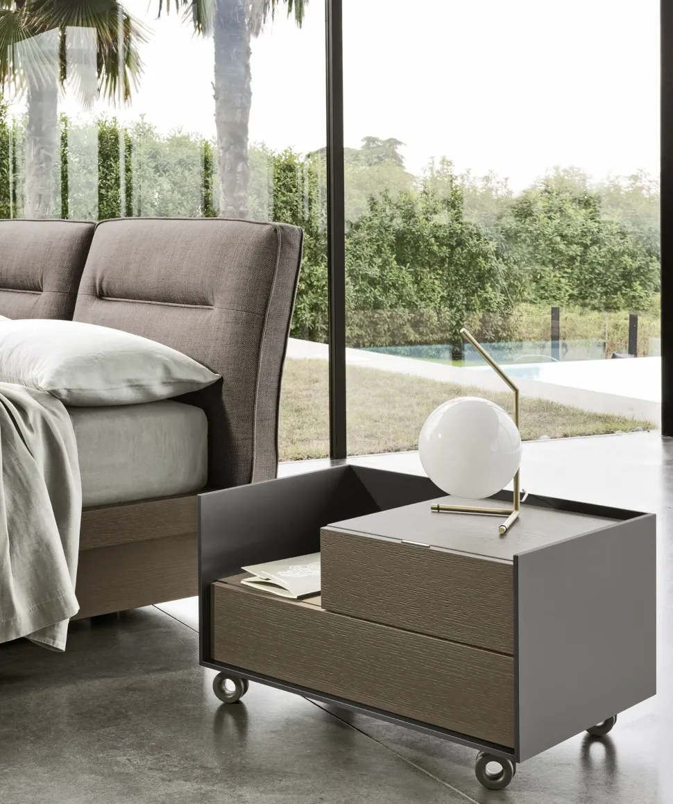 Letto matrimoniale design Milo Sangiacomo a prezzo scontato