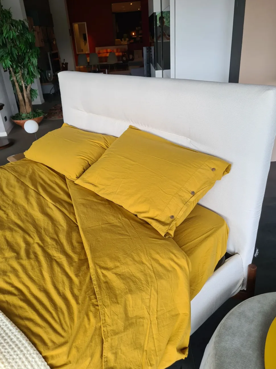 Letto matrimoniale design Verney Altrenotti a prezzo scontato