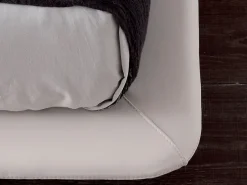 Letto matrimoniale design Onda Artigianale a prezzo ribassato