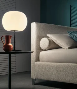 Letto matrimoniale design Max alto Twils a prezzo scontato