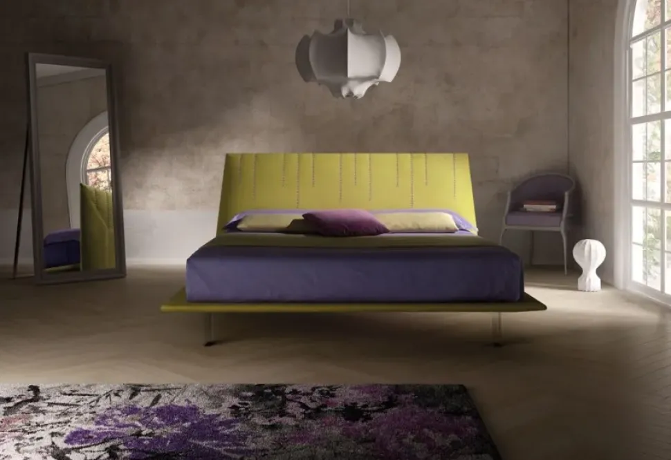 Letto matrimoniale imbottito JC di Samoa Bside scontato del 30%.