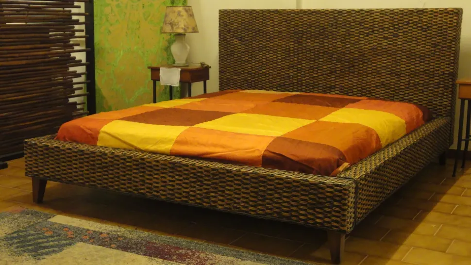Letto matrimoniale in rattan in stile etnico scontato del -50%