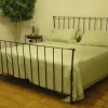 Letto matrimoniale in stile moderno in ferro scontato del -50%