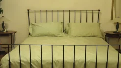 Letto matrimoniale in stile moderno in ferro scontato del -50%