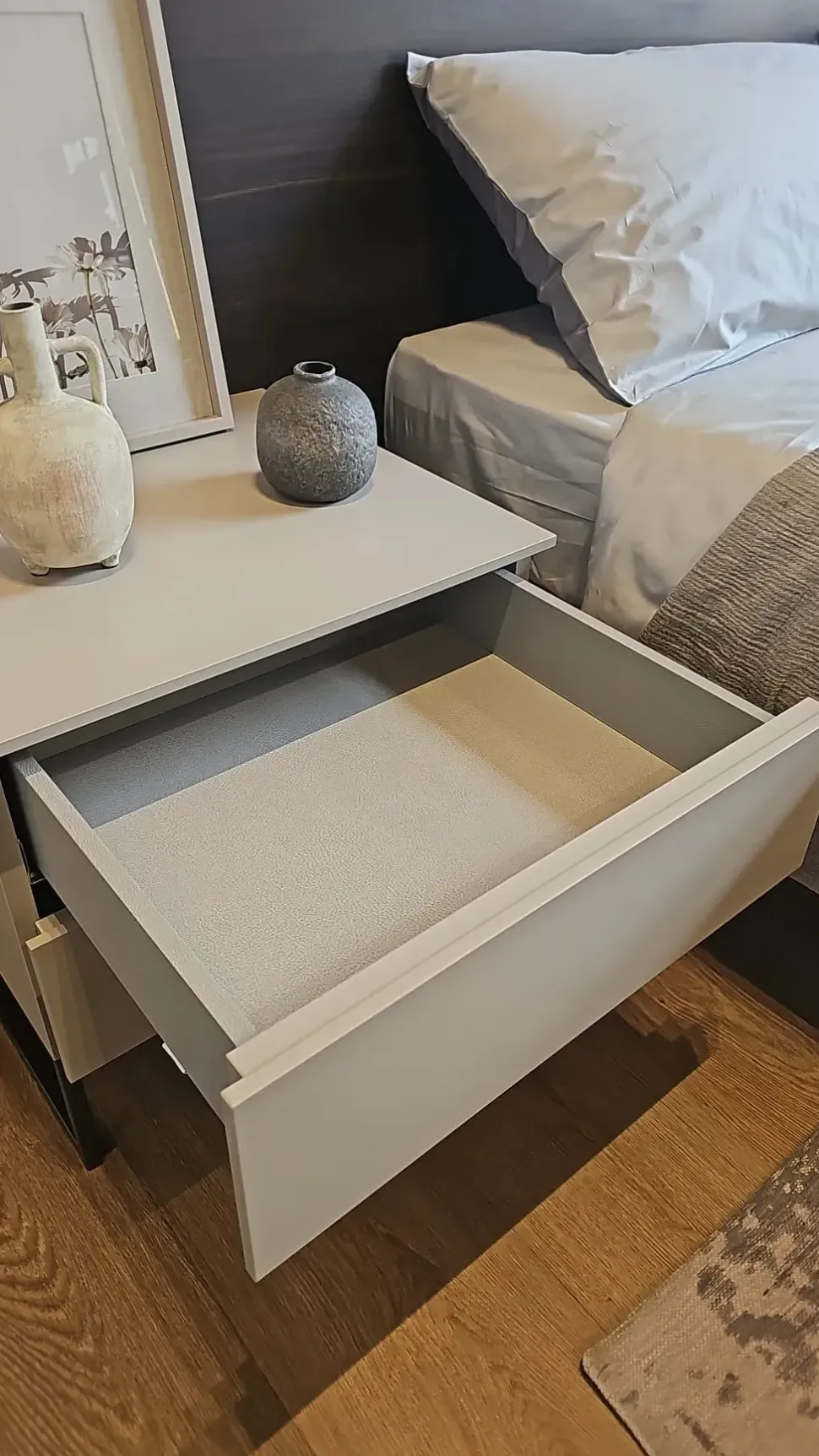 Letto matrimoniale moderno Side Adok a prezzo scontato