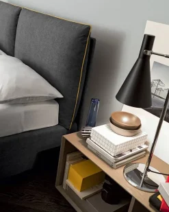 Letto matrimoniale moderno Luis Felis a prezzo ribassato