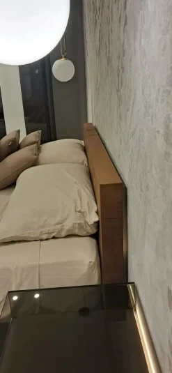 Letto matrimoniale moderno Letto fluttua Lago a prezzo scontato