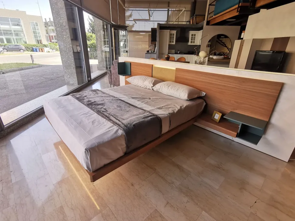 Letto matrimoniale moderno Wall system Mobilgam a prezzo ribassato