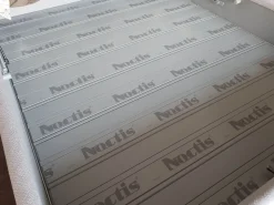 Letto matrimoniale moderno Hello Noctis a prezzo scontato