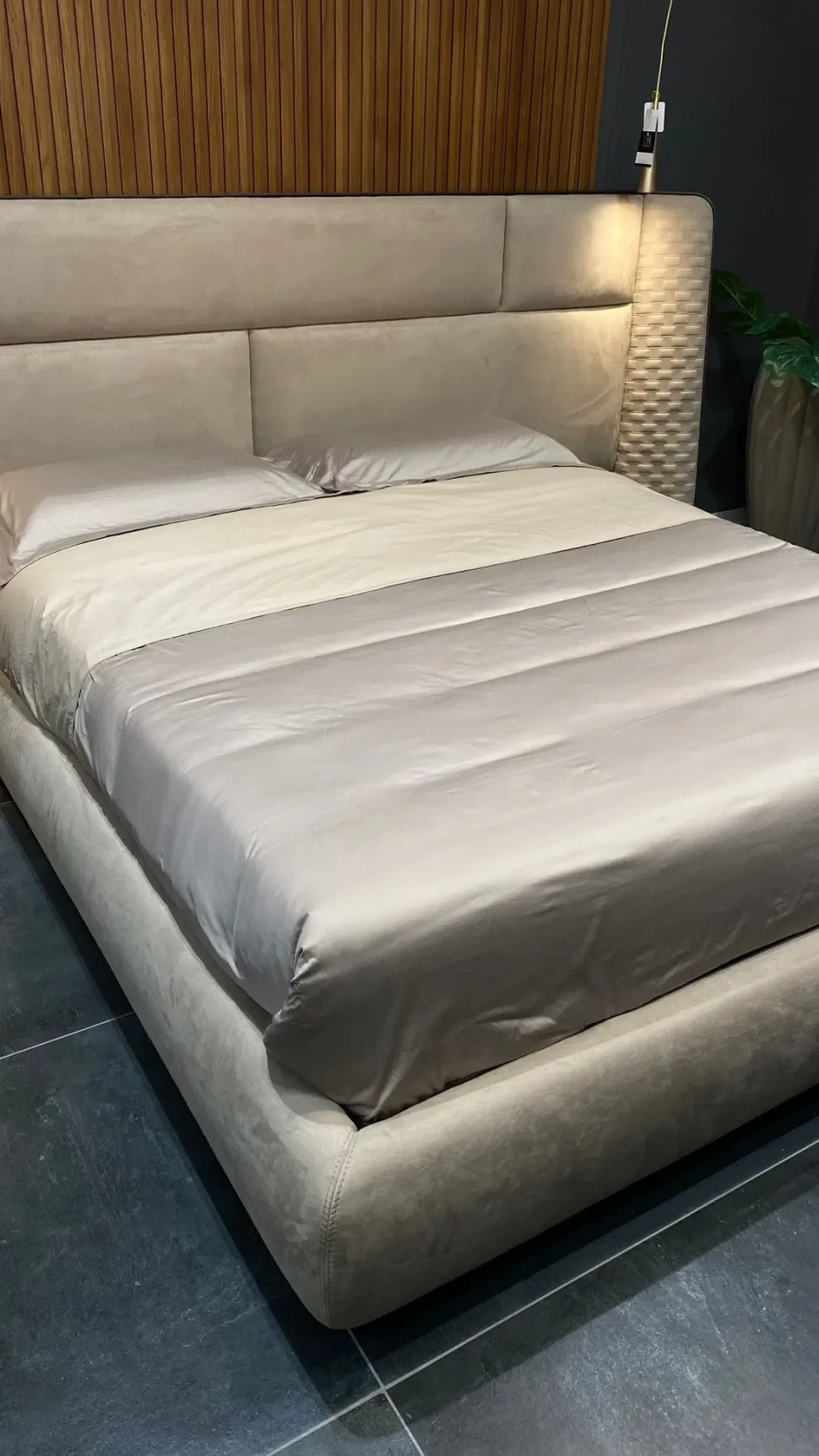 Letto matrimoniale Suite Conte con un ribasso IMPERDIBILE