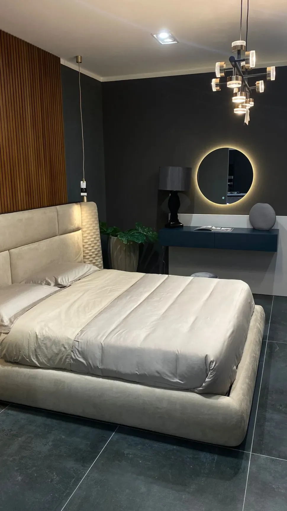 Letto matrimoniale Suite Conte con un ribasso IMPERDIBILE