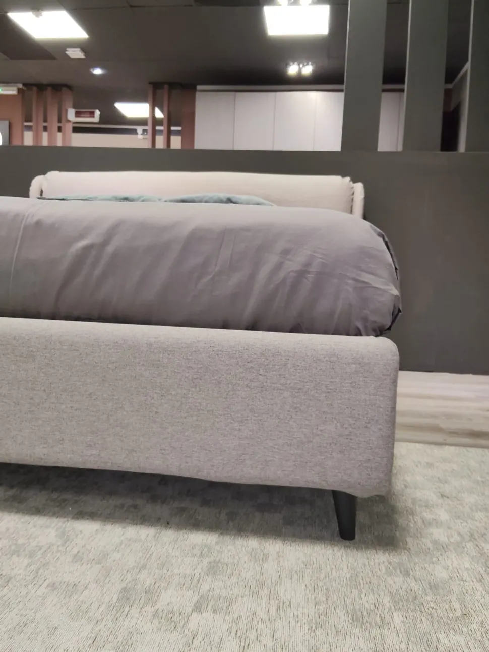 Letto moderno con contenitore Nevis rimar Artigianale a prezzo scontato