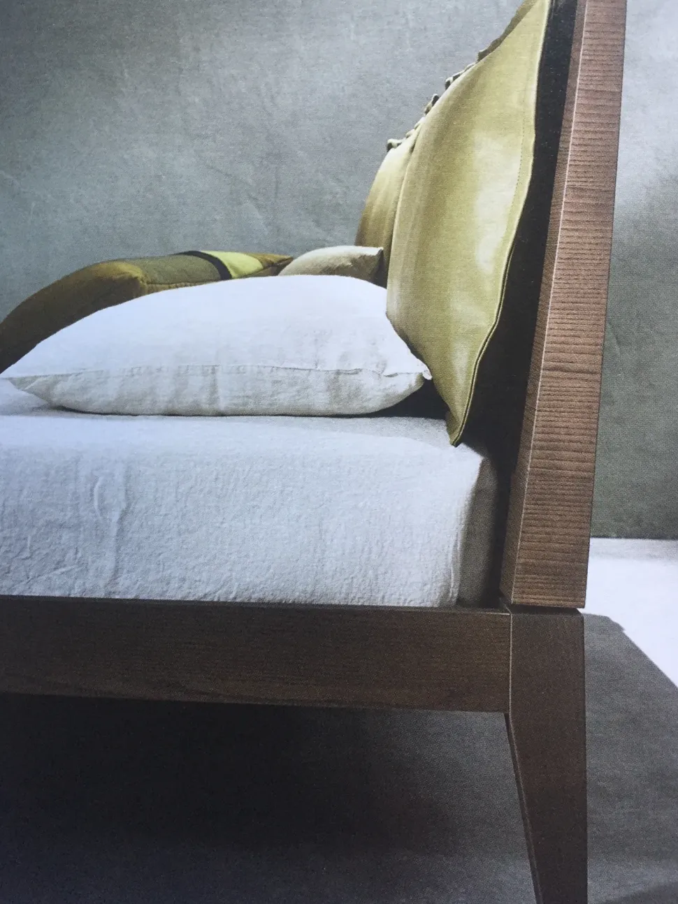 Letto moderno con giroletto Bic Ballancin a prezzo scontato