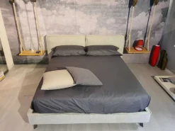 Letto moderno con giroletto Flann air 2.0 Ditre italia a prezzo scontato
