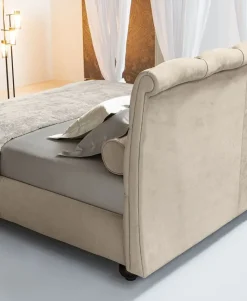 Letto moderno con piedini Dorian Twils a prezzo scontato