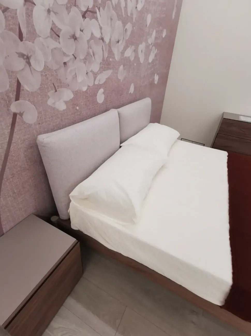 Letto moderno con piedini Eden soft Dielle modus a prezzo scontato