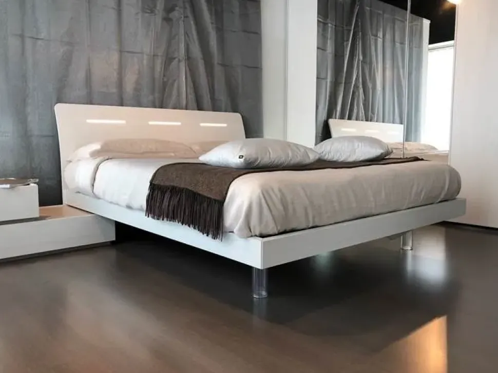 Letto moderno Curve led Orme con un ribasso del 30%
