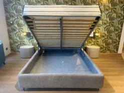 Letto moderno Leilah Gamma con un ribasso del 26%