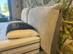 Letto moderno Leilah Gamma con un ribasso del 26%