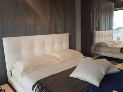 Letto moderno Max capitonne basso di Twils SCONTATO