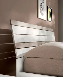 Letto moderno Segno Orme con un ribasso del 25%