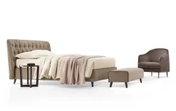 Letto Mtre letto imbottito in pelle Artigianale SCONTATO a PREZZI OUTLET