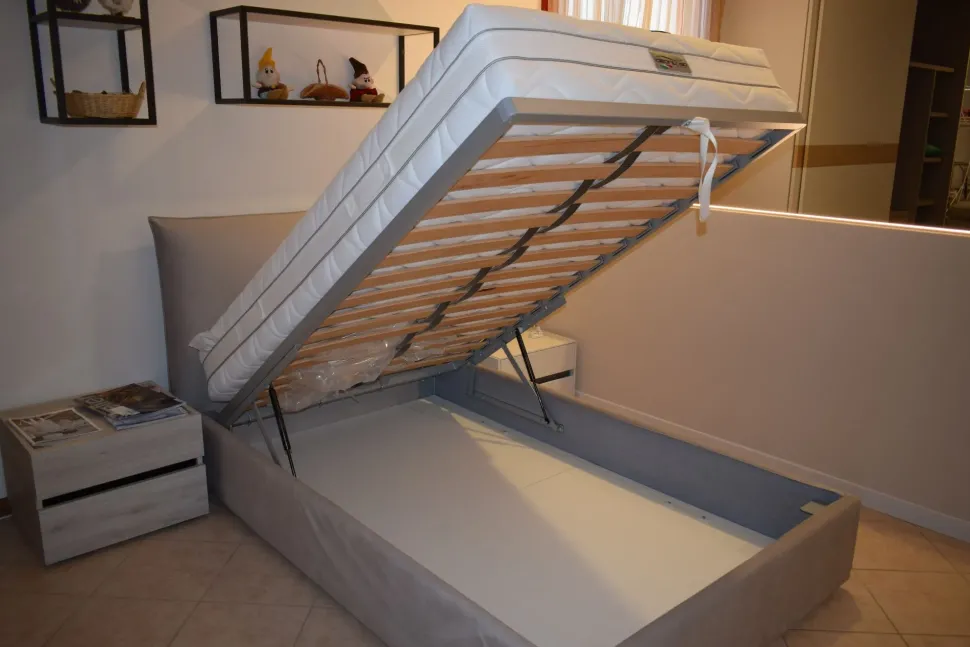 Letto piazza e mezzo con contenitore Letto web Zg mobili a prezzo scontato