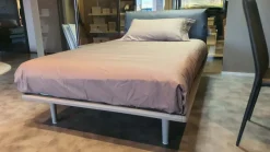 Letto piazza e mezzo con gambe Piuma Tomasella a prezzo scontato