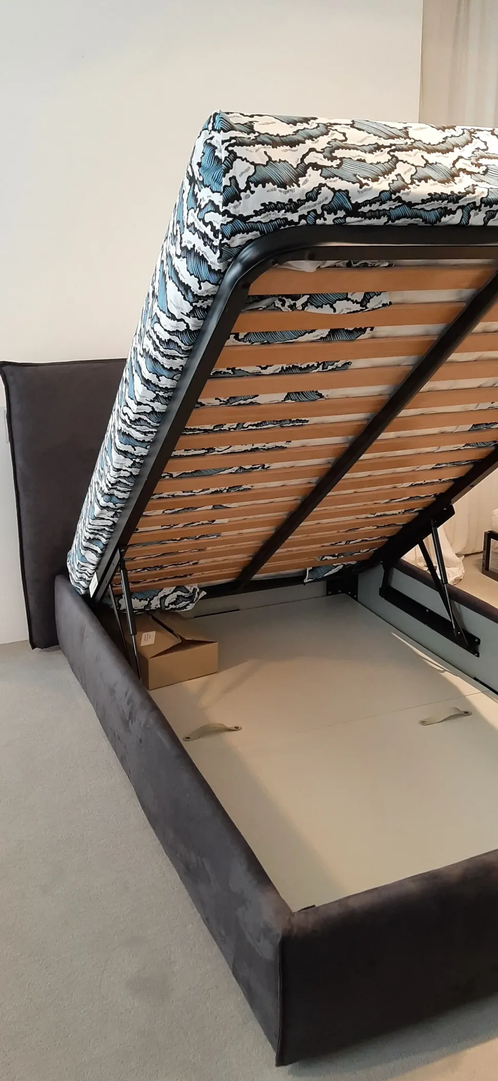 Letto piazza e mezzo moderno Ventura Ennerev a prezzo scontato