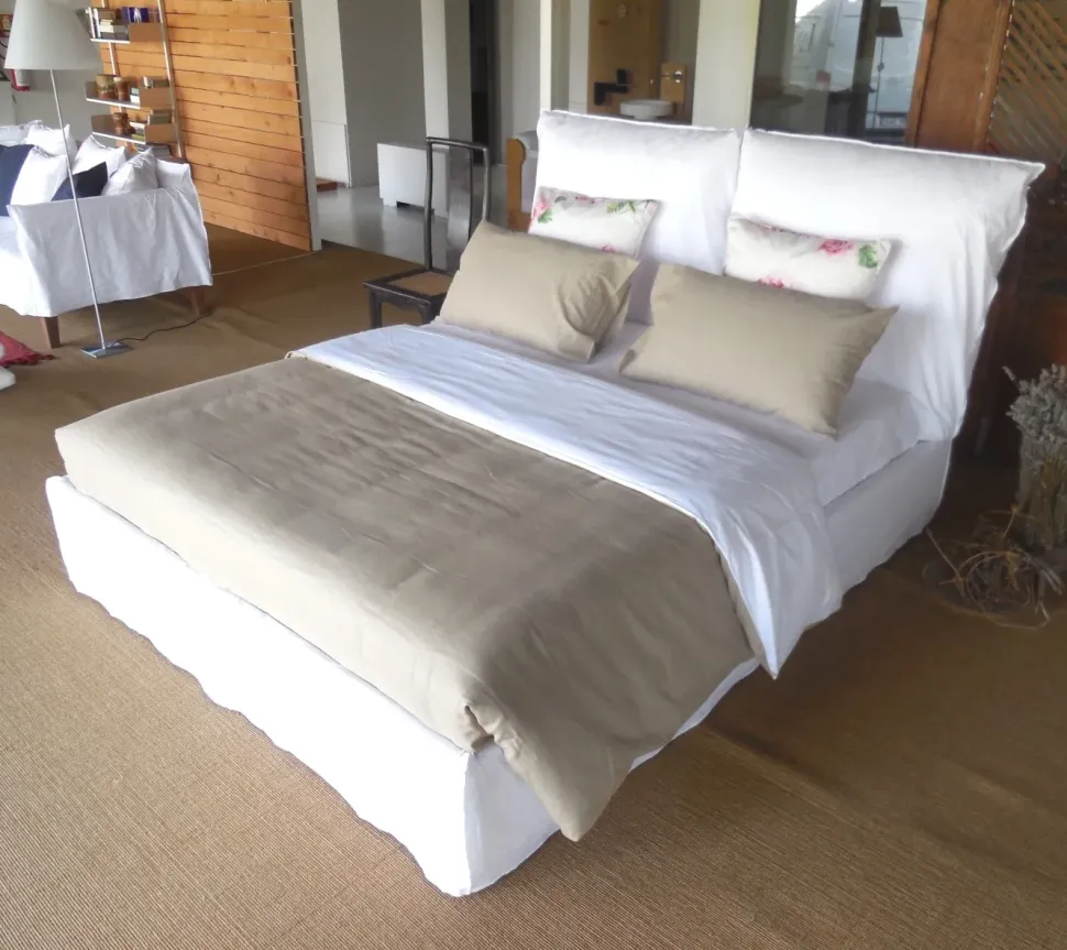 LETTO Set copripiumino lino ecru molteni home Molteni & c in OFFERTA OUTLET