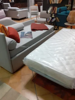 Letto singolo con giroletto Line Bolzan a prezzo ribassato