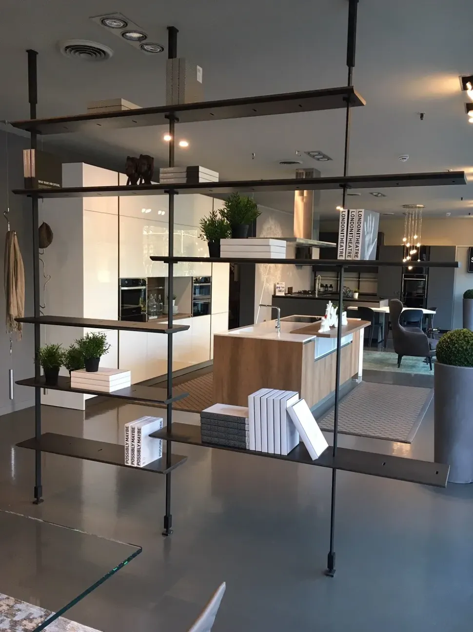 Libreria Airport Cattelan in stile design a prezzo ribassato