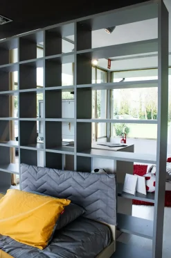 Libreria Cinquanta3 stile moderna di Cinquanta3 scontata del 60%