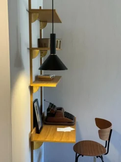 Libreria Collezione esclusiva in legno scontata -19%: scopri Ferm living sector