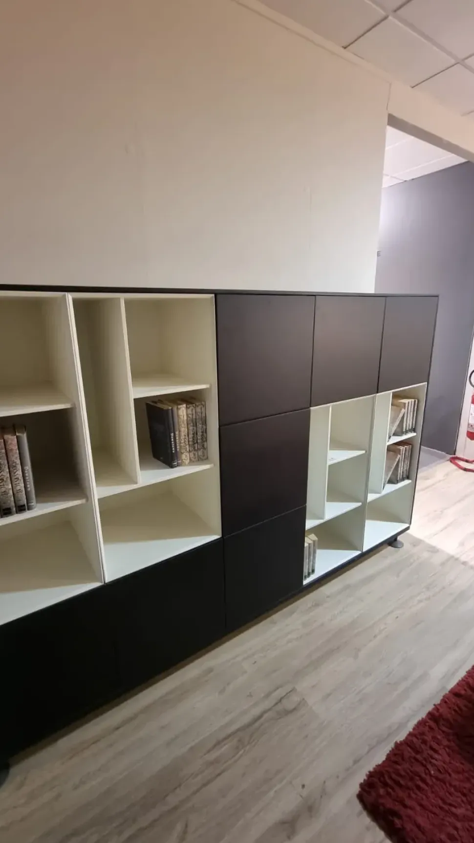 Libreria Composizione 1 stile design di Las mobili scontata del 77%