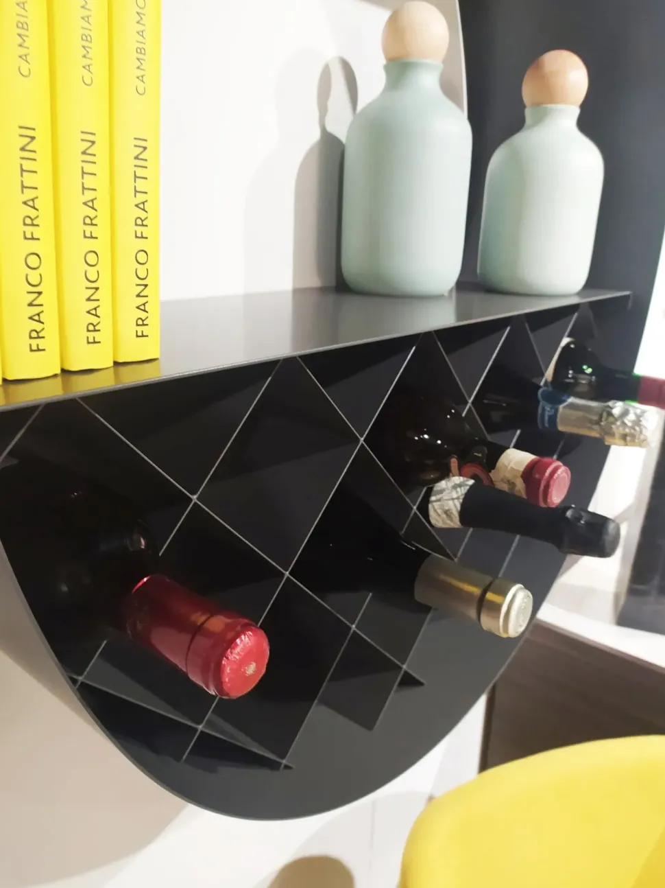 Libreria Drop stile design di Cattelan italia scontata del 30%