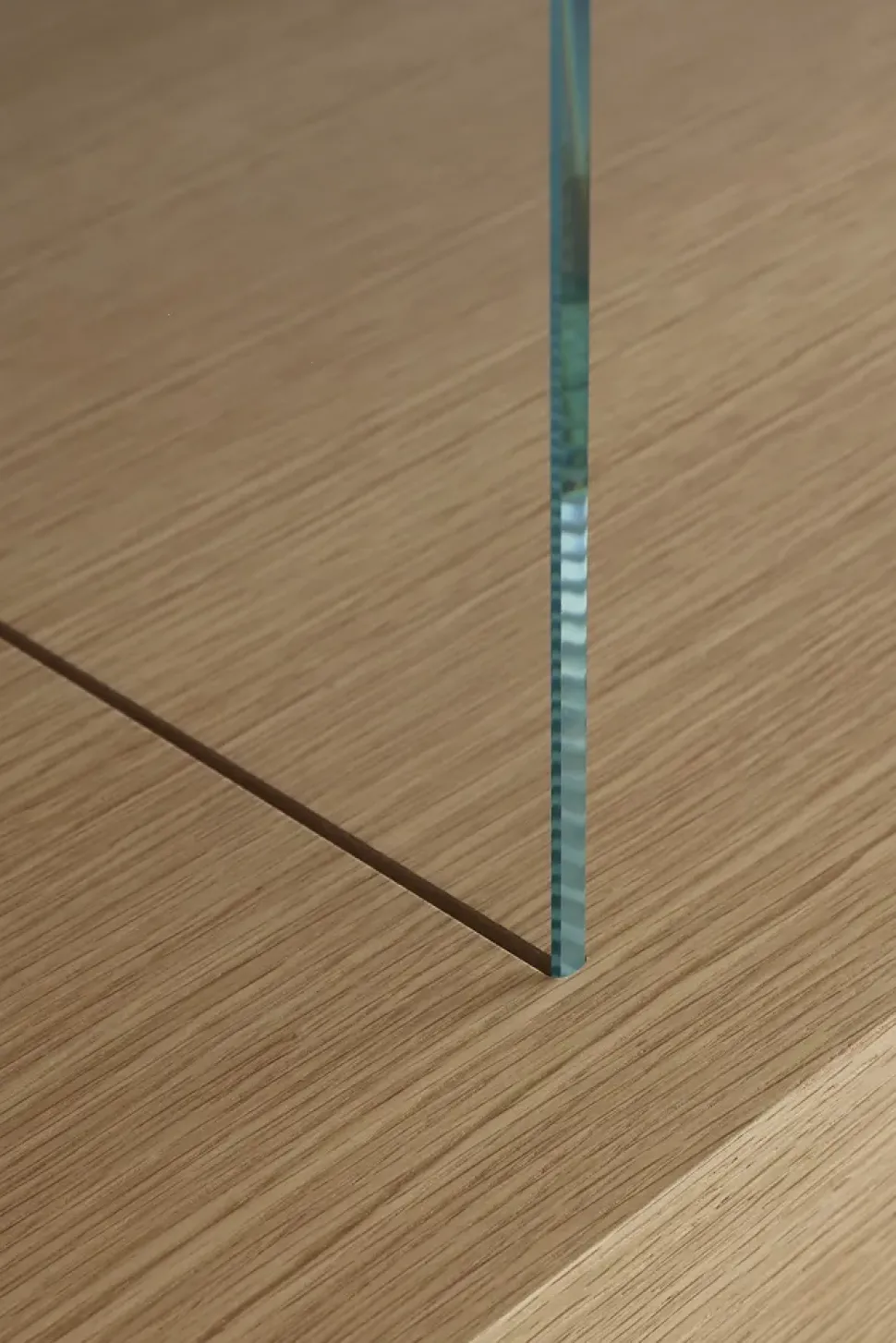 Libreria F2 / g. line free di Forme’s: scopri il prezzo