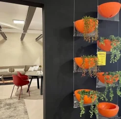 Libreria Fioriera sospesa stile design di Emporium scontata del 50%