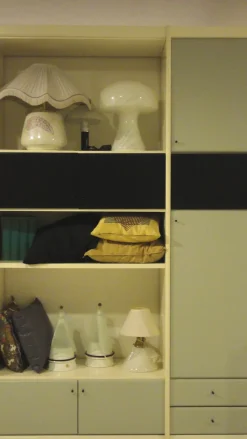 Libreria in laccato con schienali scontata del -80%